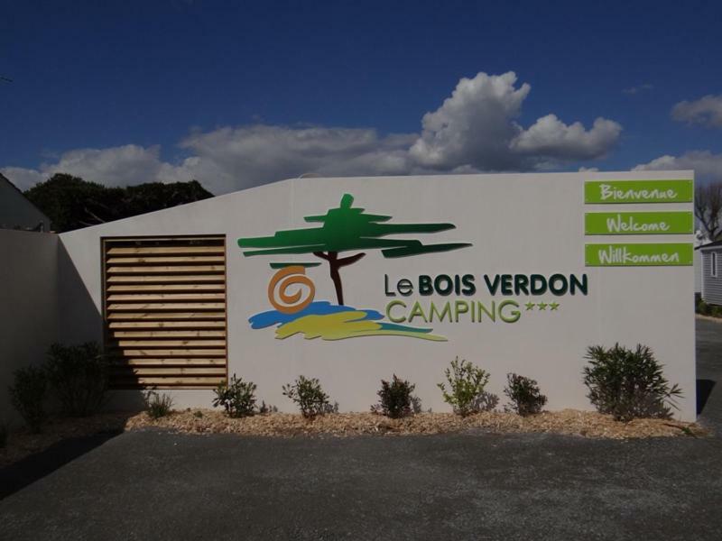 Camping Le Bois Verdon Сен-Жан-де-Мон Экстерьер фото